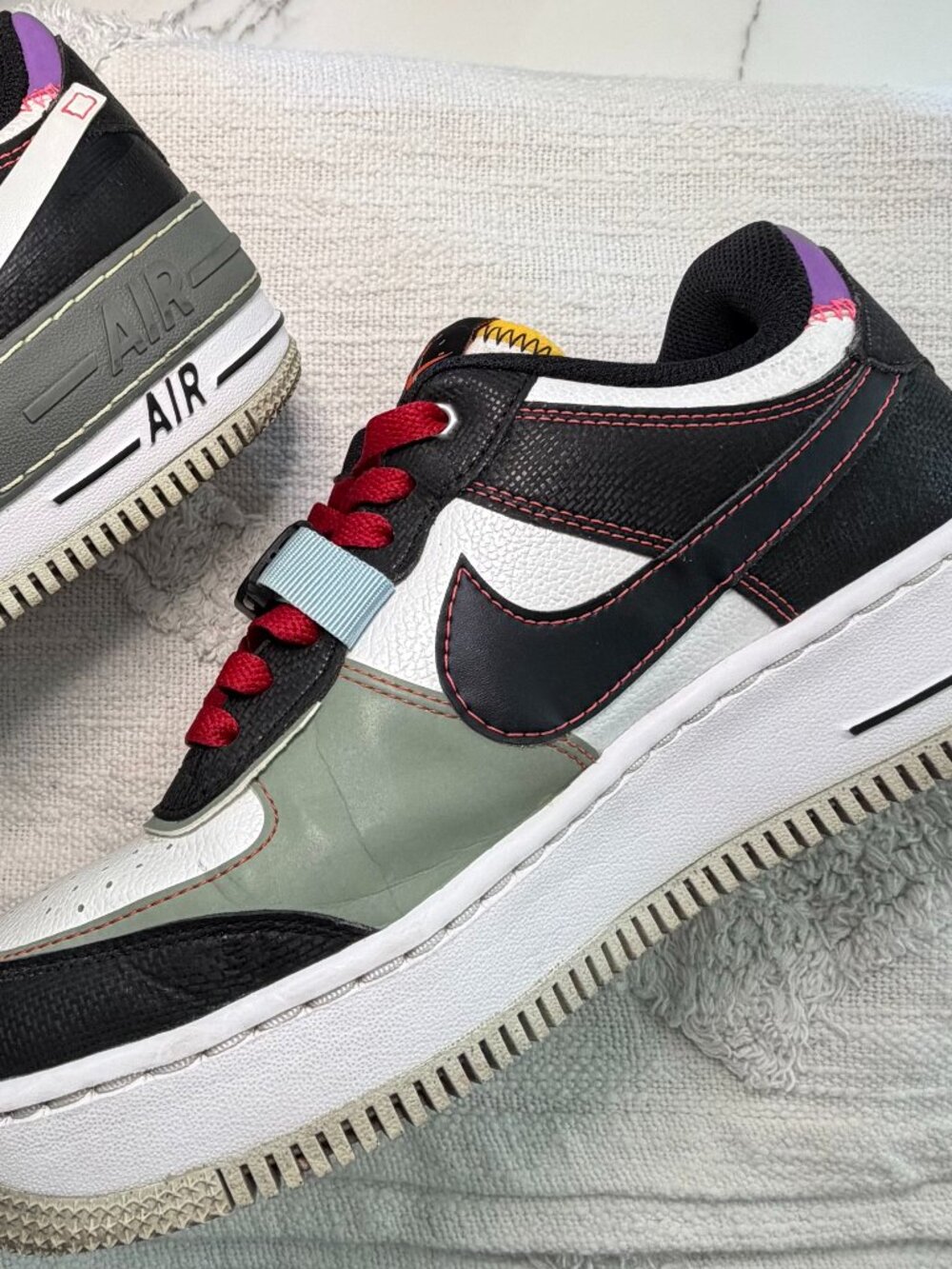 Nike Air Force 1 Shadow "Spiral Sage" - DC2542-001